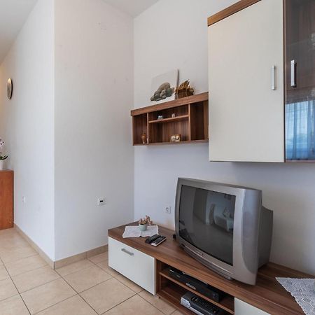 Awesome Apartment In Pula With Wifi Exterior photo