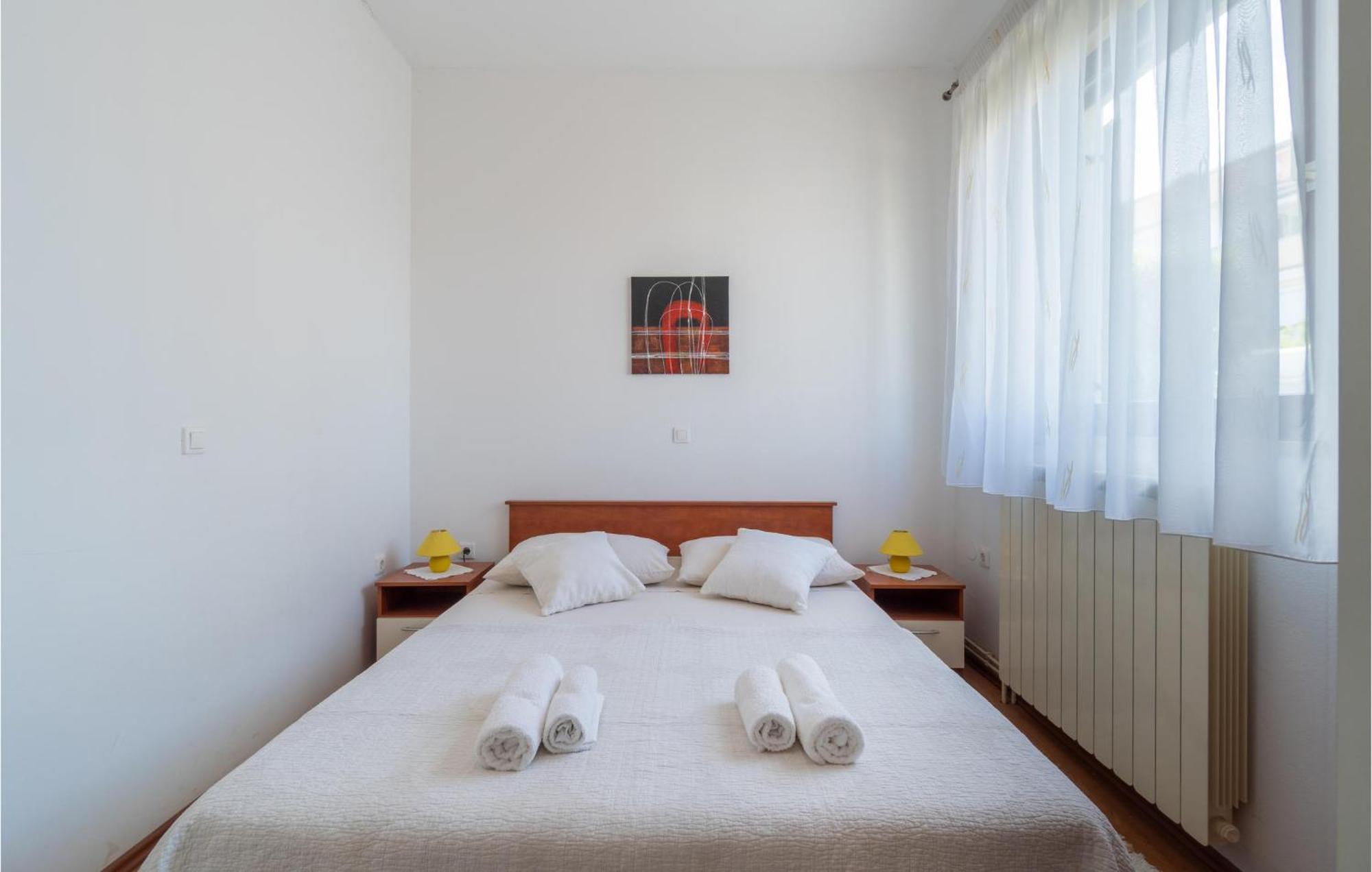 Awesome Apartment In Pula With Wifi Exterior photo